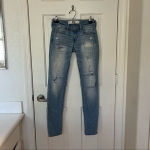 Abercrombie & Fitch Distressed Patched Skinny Jeans